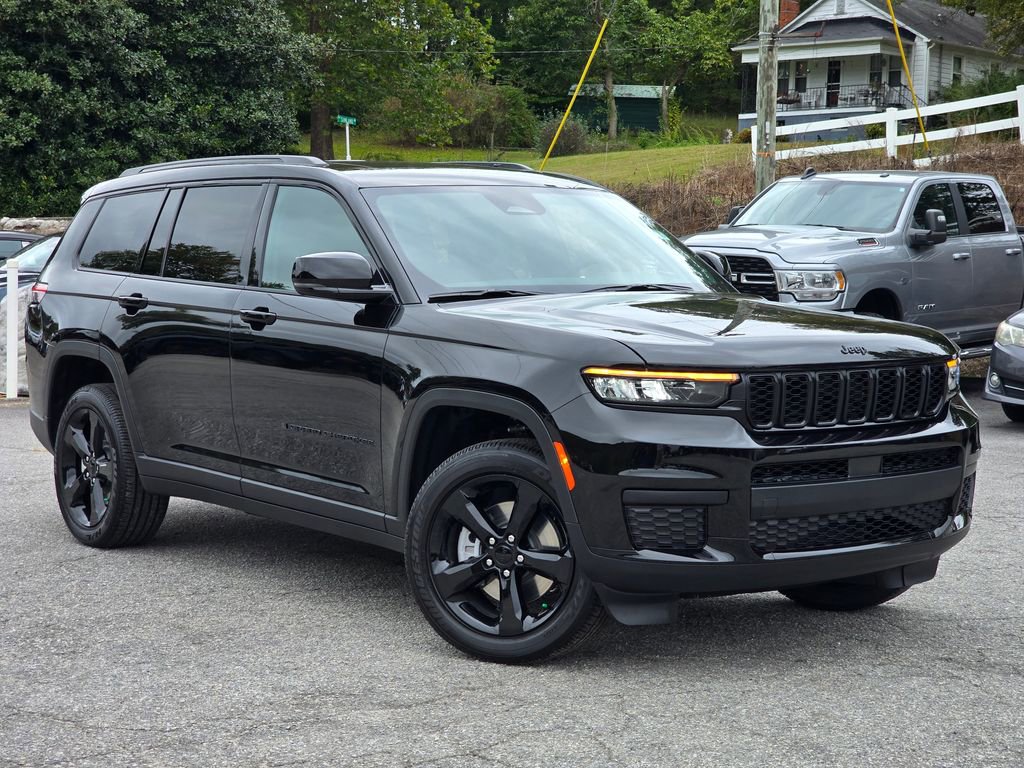 New 2025 Jeep Grand Cherokee L Altitude image 15