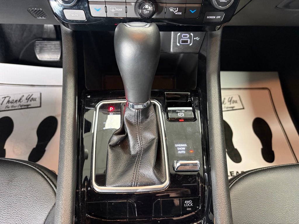 Used 2025 Jeep Compass Limited image 11