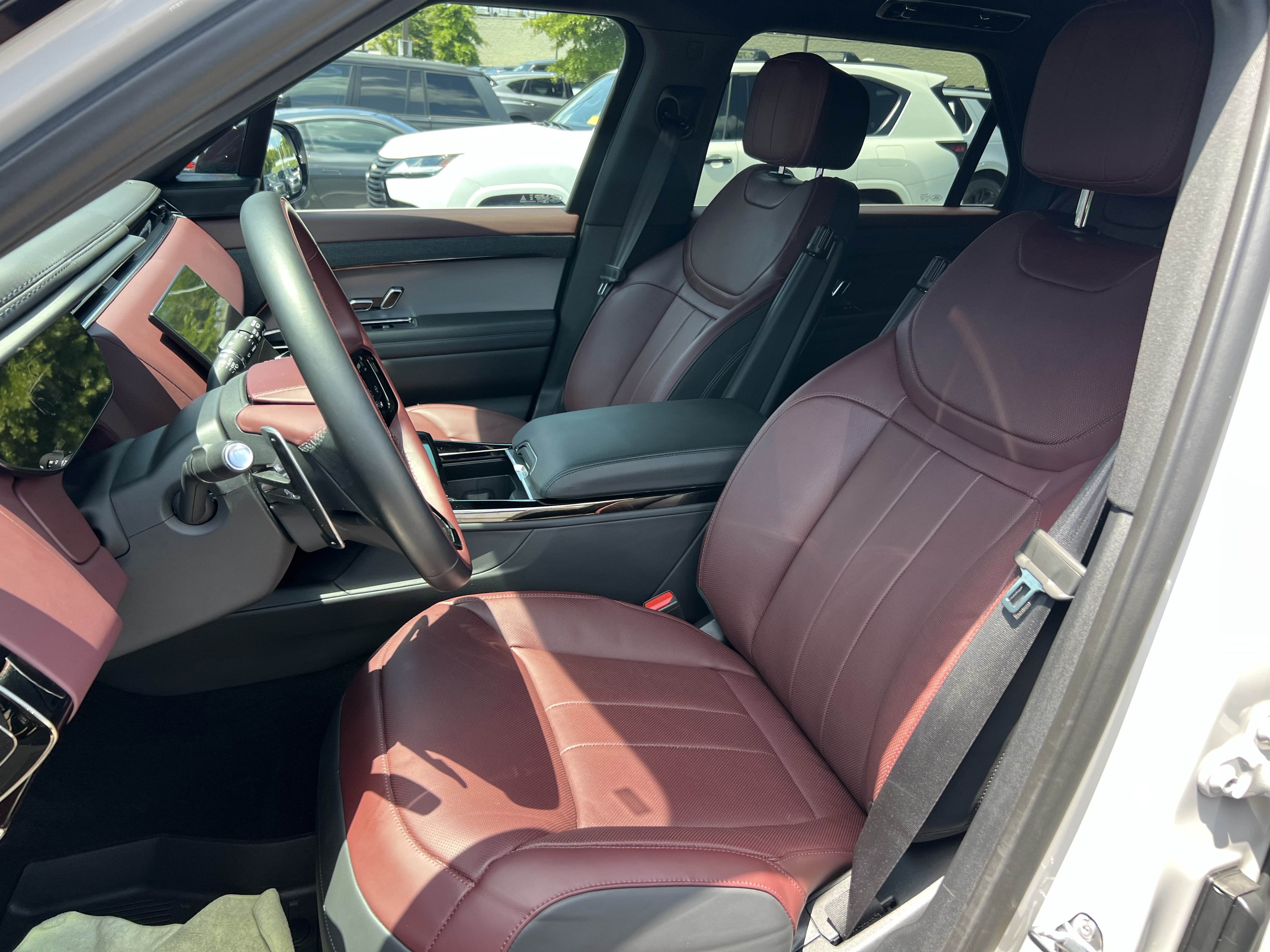Certified 2025 Land Rover Range Rover Sport Dynamic SE AWD/4WD image 16