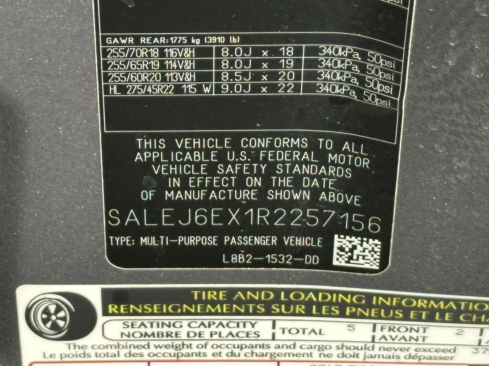 Certified 2024 Land Rover Defender 90 S image 18