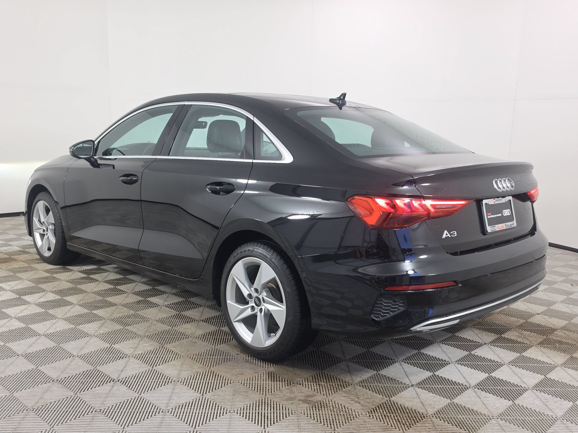 Used 2023 Audi A3 2.0T Premium w/ Convenience Package FWD image 5