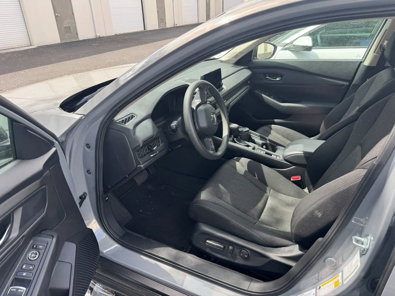 Used 2025 Honda Accord SE image 6