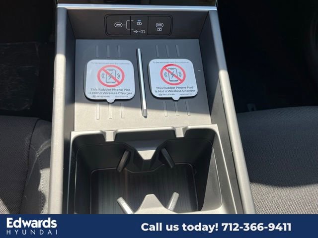 New 2025 Hyundai Santa Fe SE image 23