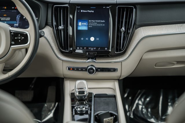 Used 2022 Volvo XC60 T8 Inscription w/ Advanced Package image 20