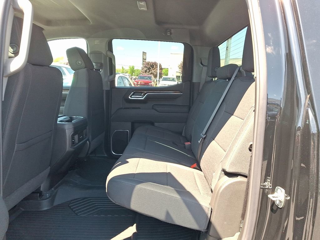 New 2026 Chevrolet Silverado 1500 RST w/ Z71 Off-Road Package AWD/4WD image 5