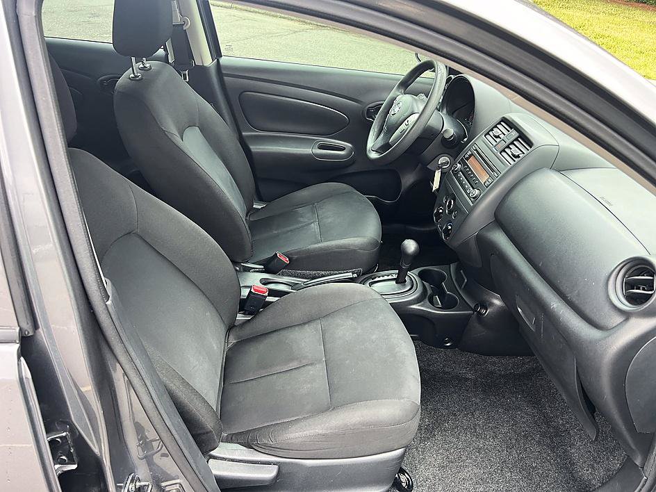 Used 2018 Nissan Versa S Plus FWD image 17