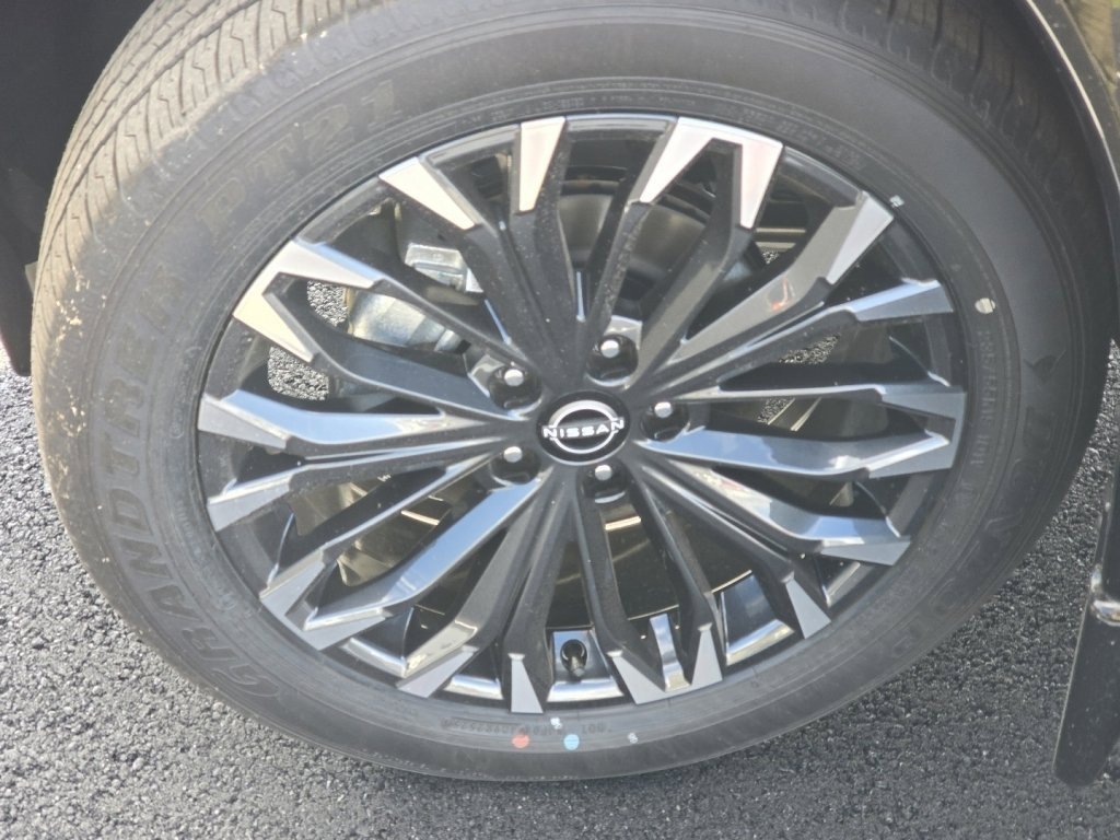 New 2026 Nissan Rogue Platinum w/ Platinum Premium Package image 18