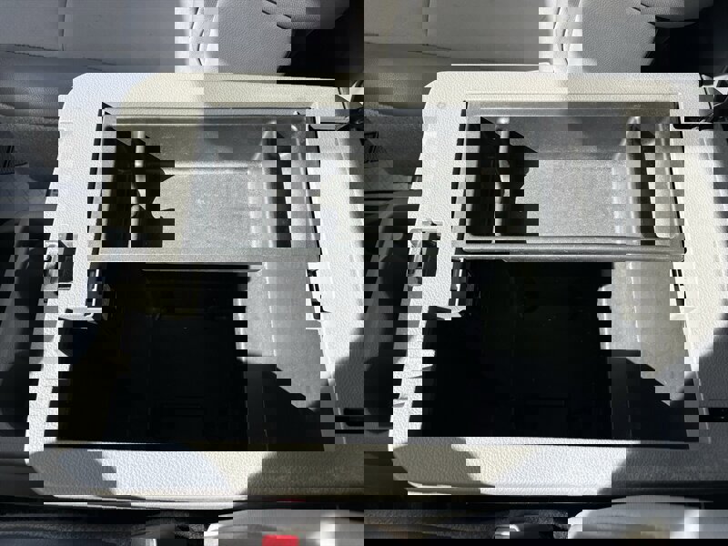 Used 2018 Nissan NV 2500 SV image 19