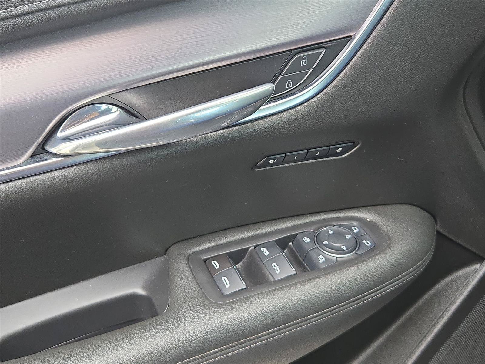 Used 2023 Cadillac XT6 Luxury FWD image 25