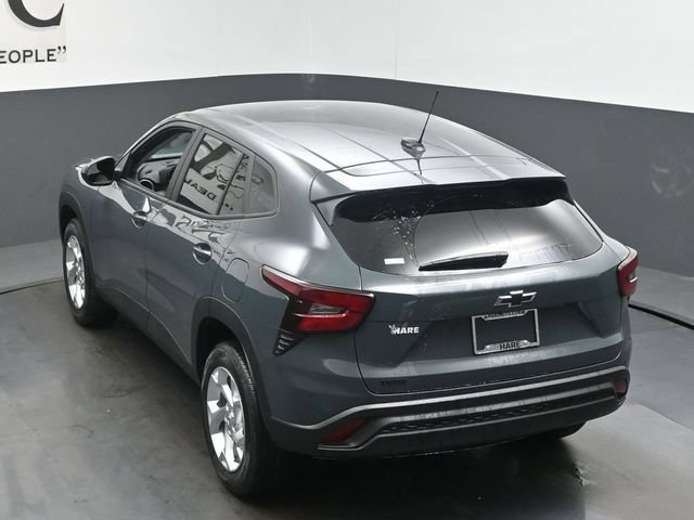 New 2026 Chevrolet Trax LS w/ LS Convenience Package FWD image 19