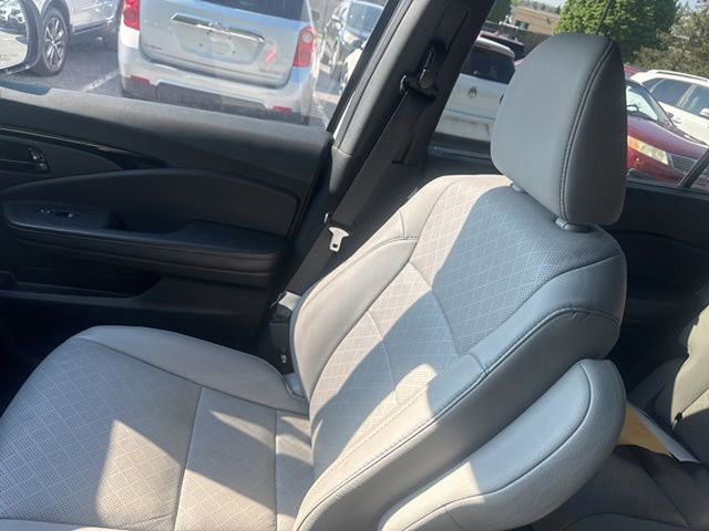 Used 2023 Honda Passport Elite image 23