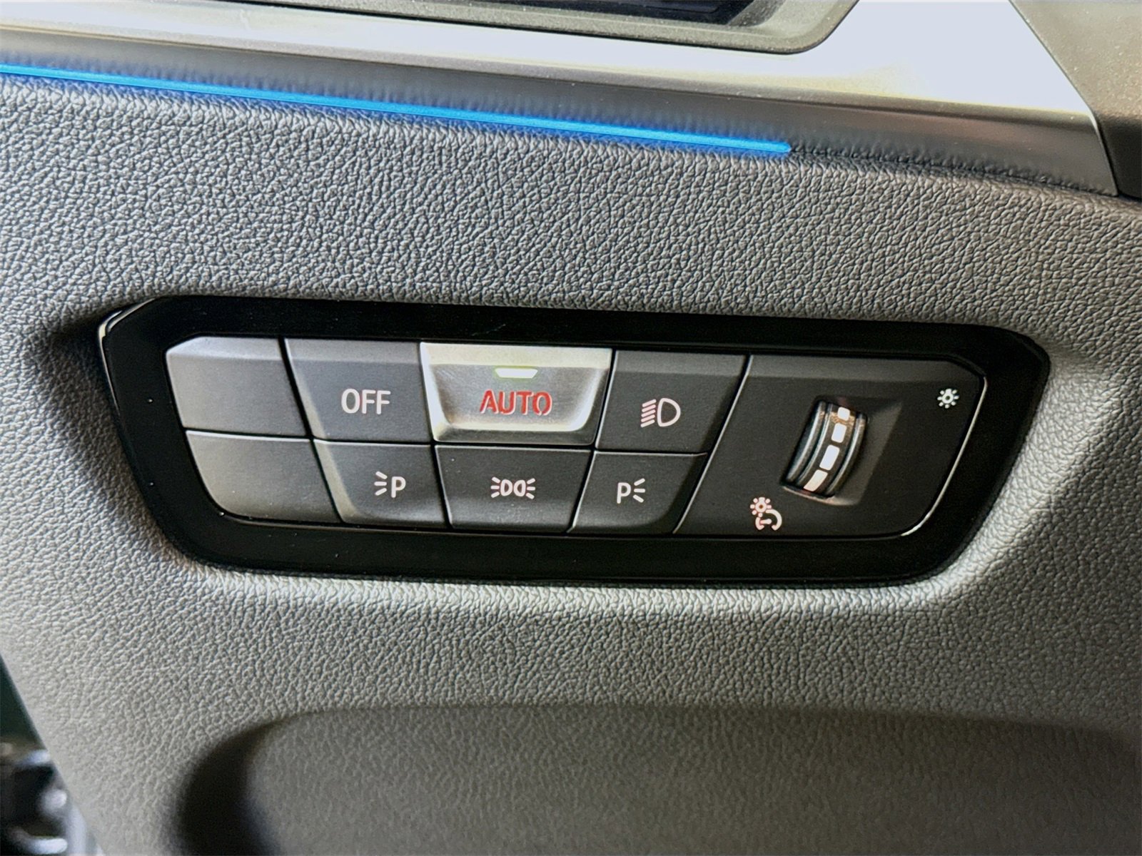 Certified 2024 BMW i4 eDrive35 w/ Convenience Package image 10