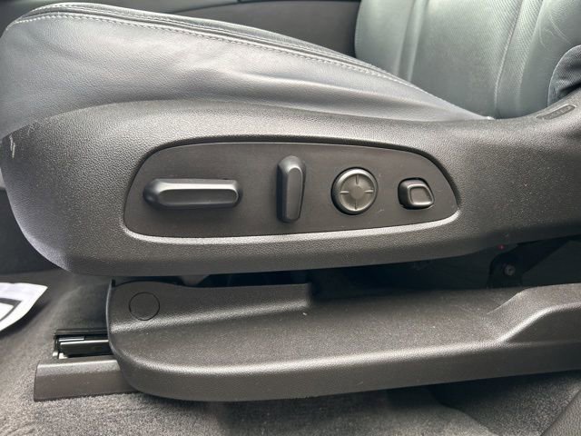 Used 2020 Buick Enclave Premium w/ Sun and Sites Package image 10