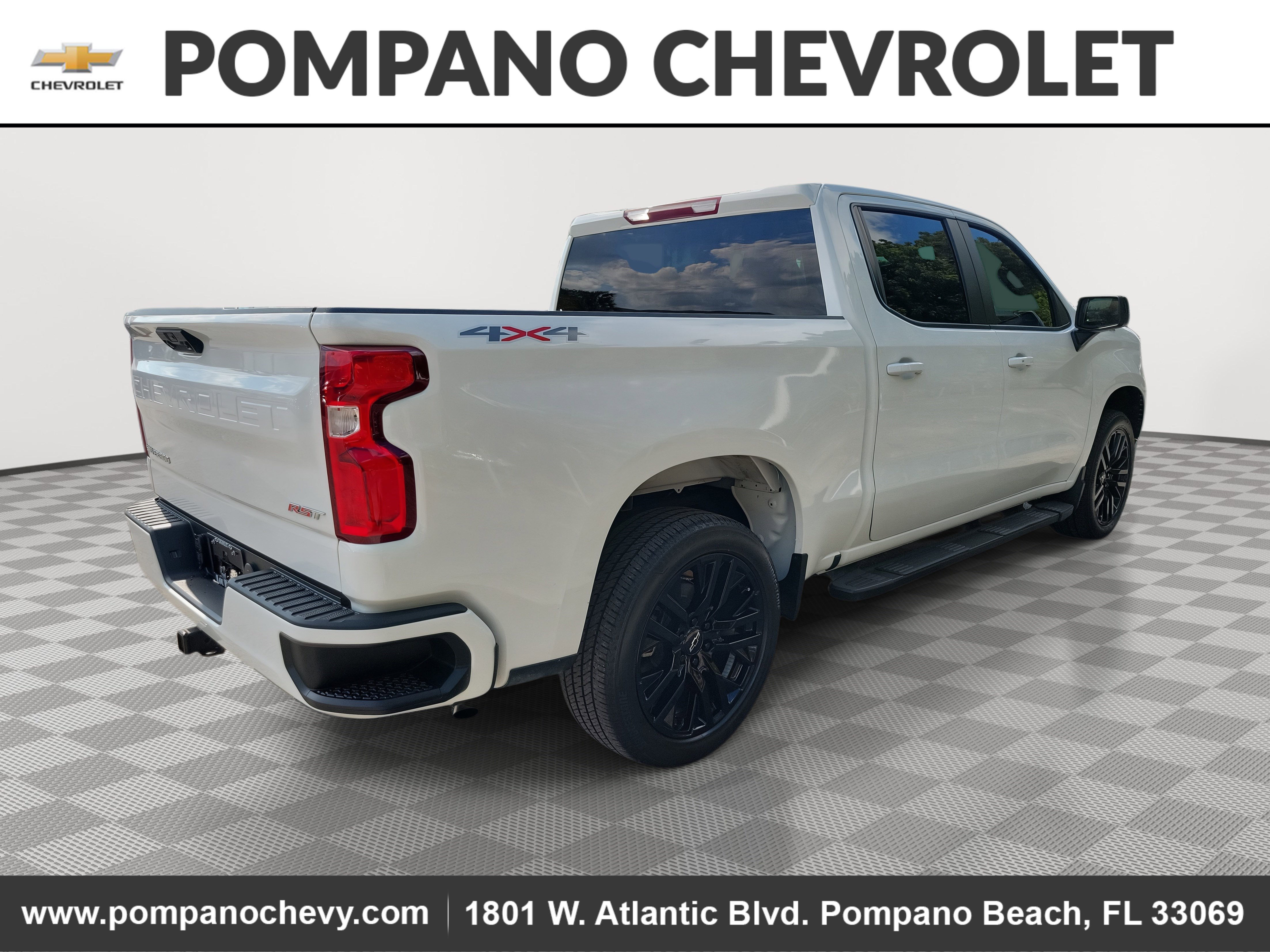 Used 2023 Chevrolet Silverado 1500 RST image 3