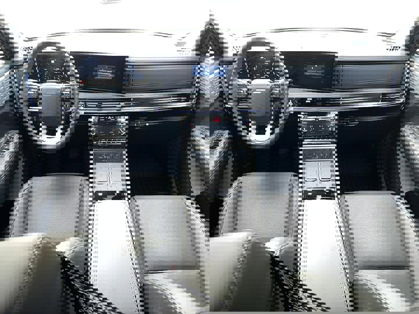 Used 2025 Hyundai Santa Fe Limited image 9