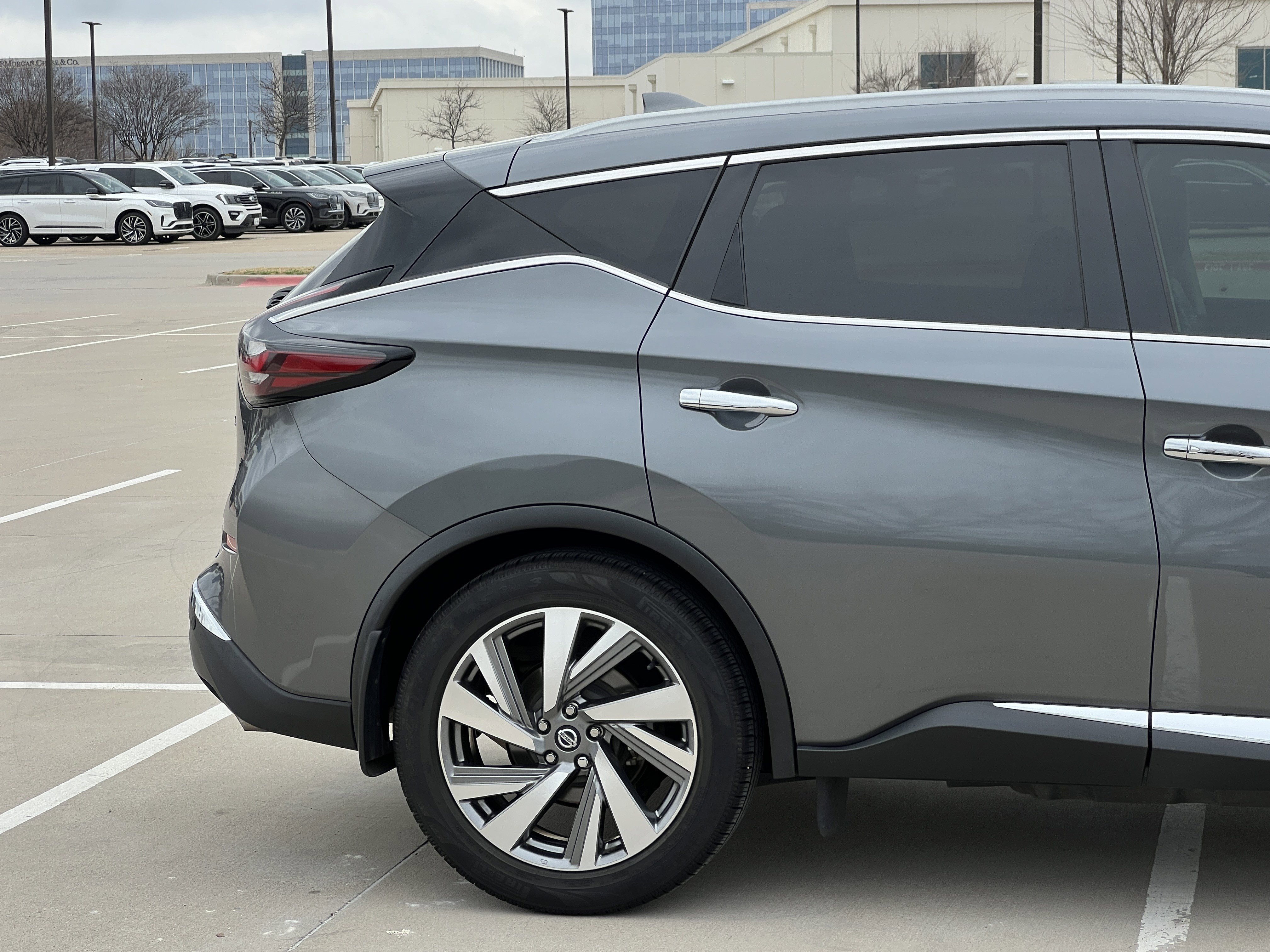 Used 2020 Nissan Murano SL w/ Moonroof Package image 11