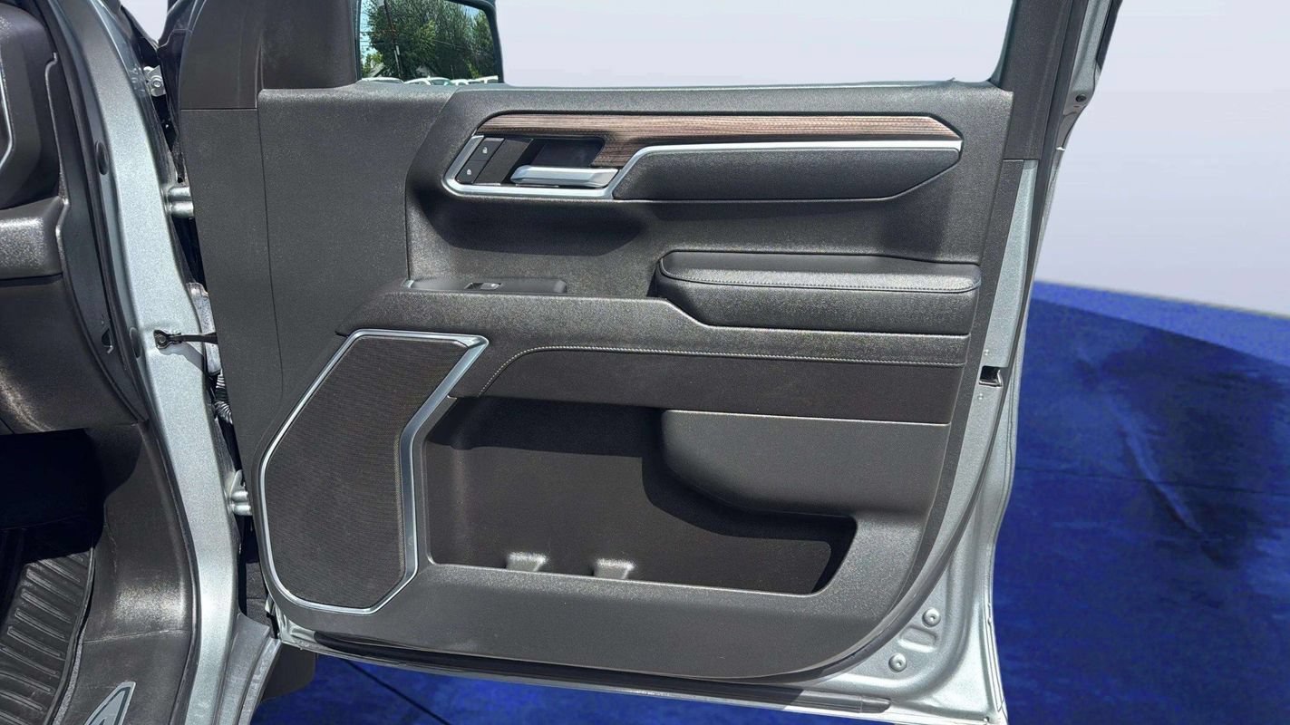 Used 2023 Chevrolet Silverado 1500 RST AWD/4WD image 20