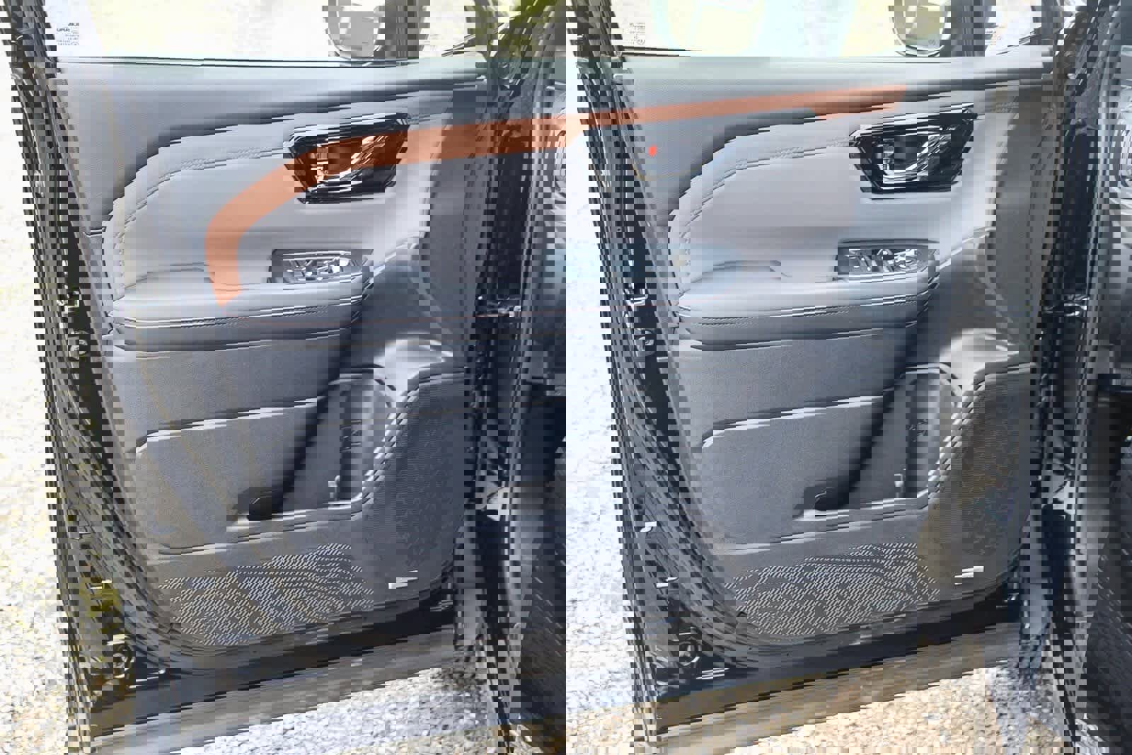 Used 2025 Subaru Forester Sport image 19