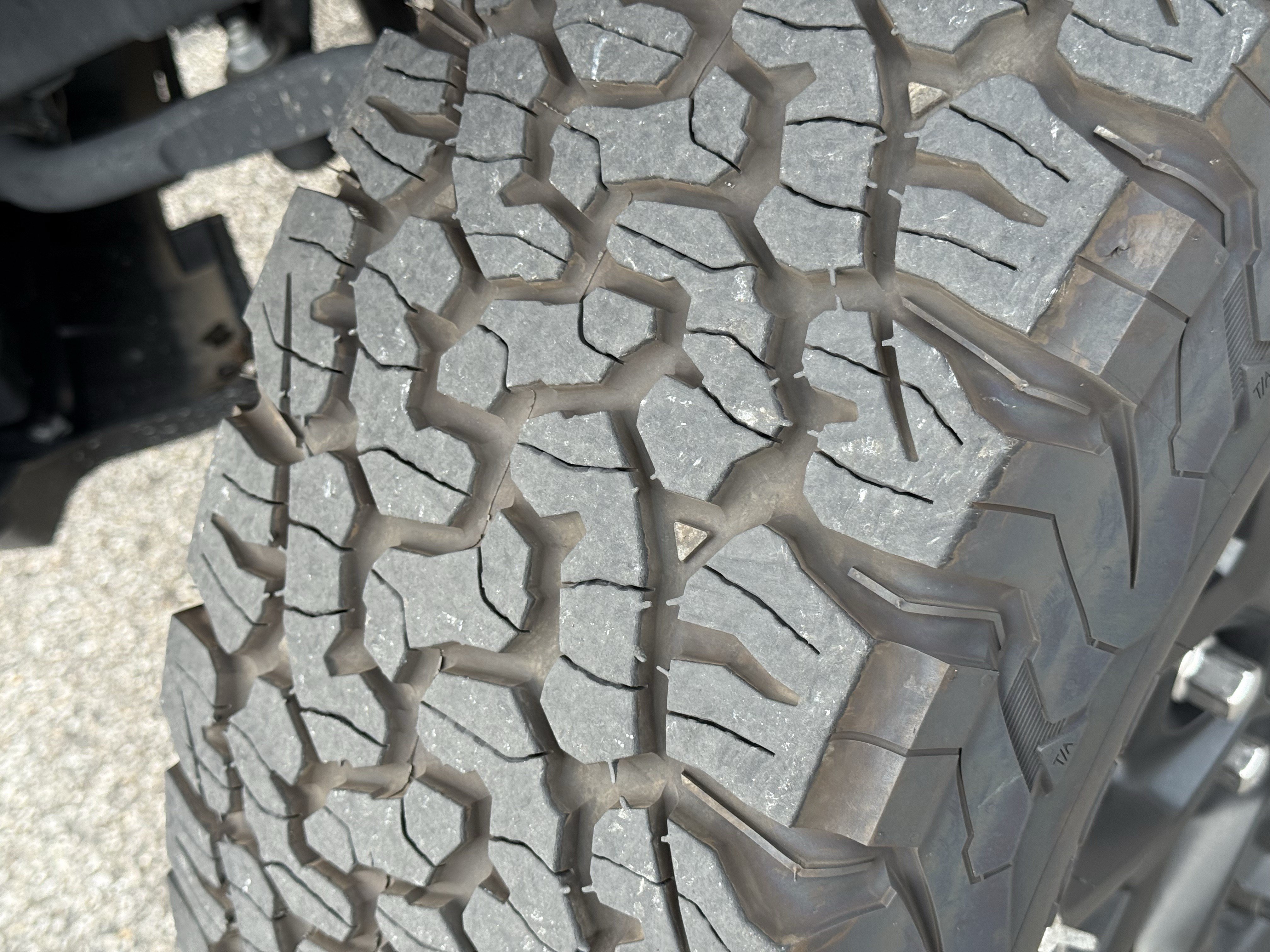 Used 2025 Jeep Wrangler Unlimited Rubicon 4xe w/ Safety Group AWD/4WD image 12