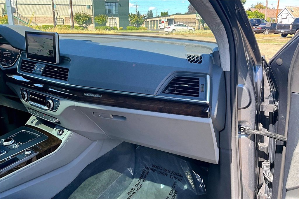 Used 2019 Audi Q5 2.0T Premium Plus w/ Premium Plus Package AWD/4WD image 19