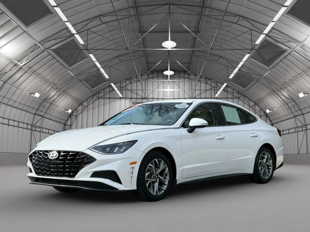 Used 2023 Hyundai Sonata SEL w/ Preferred Accessory Package image 2