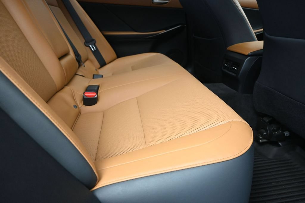 Certified 2022 Lexus IS 300 w/ Accessory Package RWD image 22