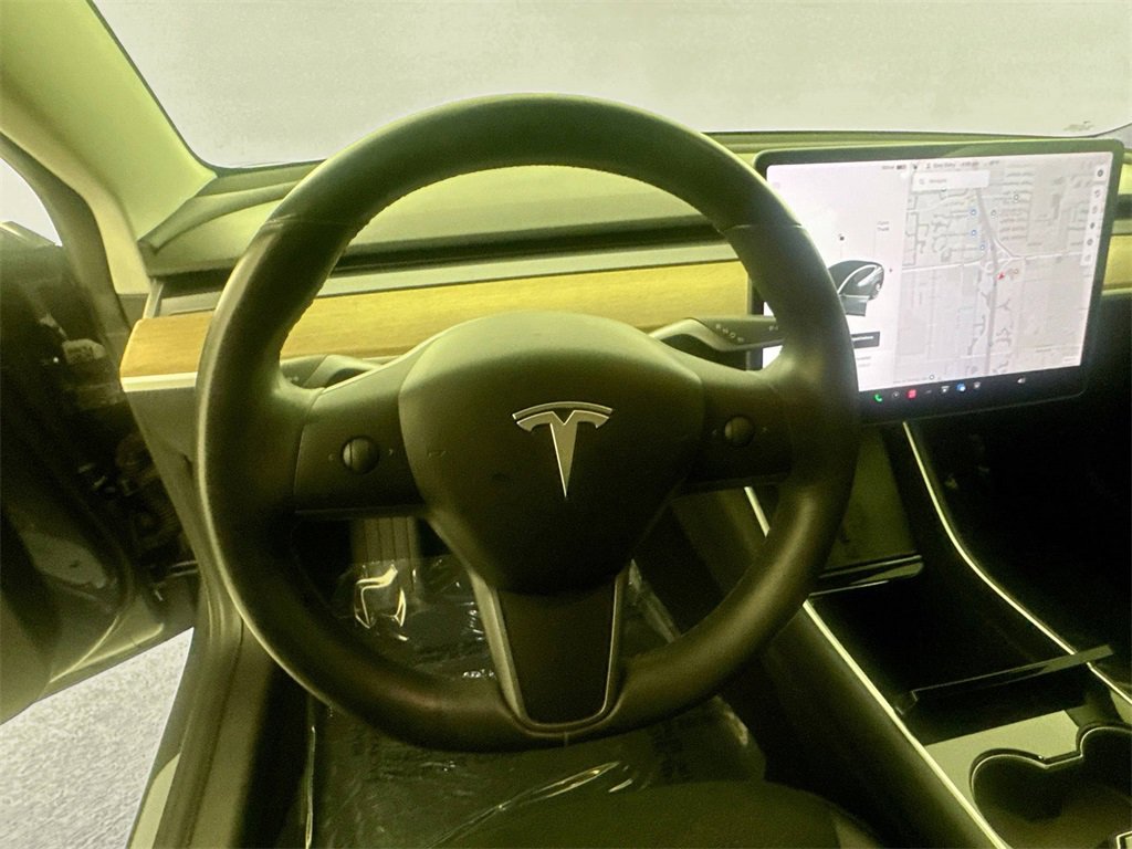 Used 2018 Tesla Model 3 Long Range image 11