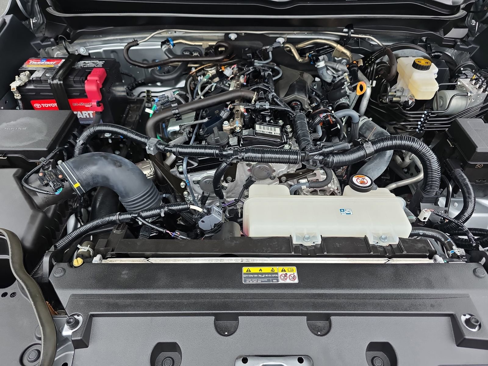 Used 2024 Toyota Tacoma SR5 AWD/4WD image 29