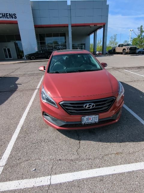 Used 2017 Hyundai Sonata Sport w/ Value Edition Package 02 FWD image 3