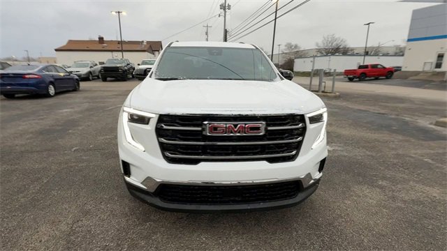 Used 2025 GMC Acadia Elevation image 3