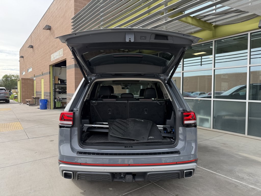 Used 2024 Volkswagen Atlas Peak Edition SEL AWD/4WD image 40