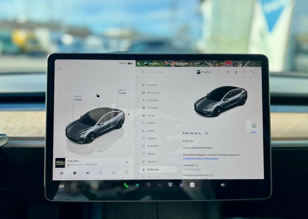 Used 2023 Tesla Model 3 Standard Range image 19