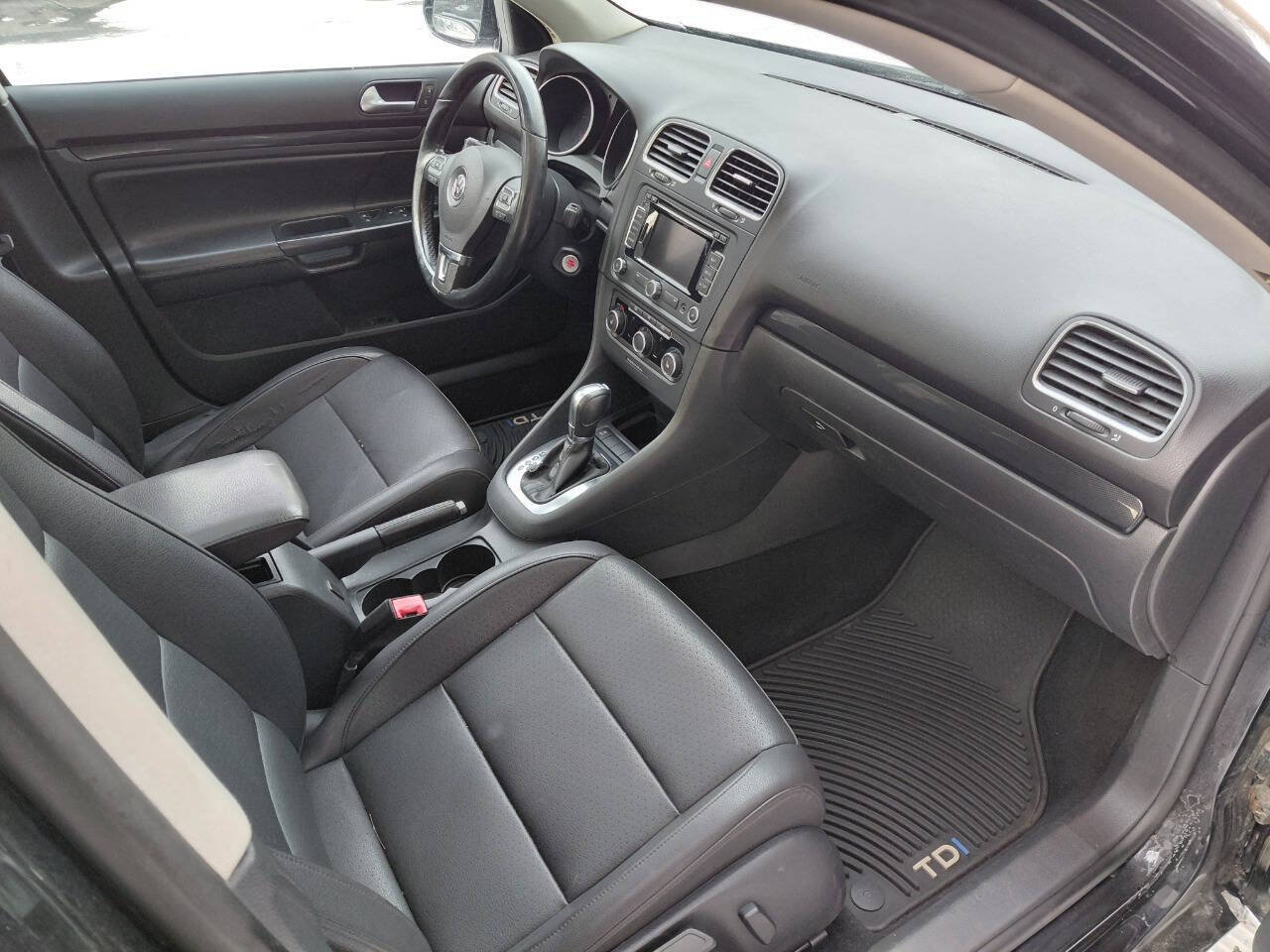 Used 2012 Volkswagen Jetta TDI FWD image 10
