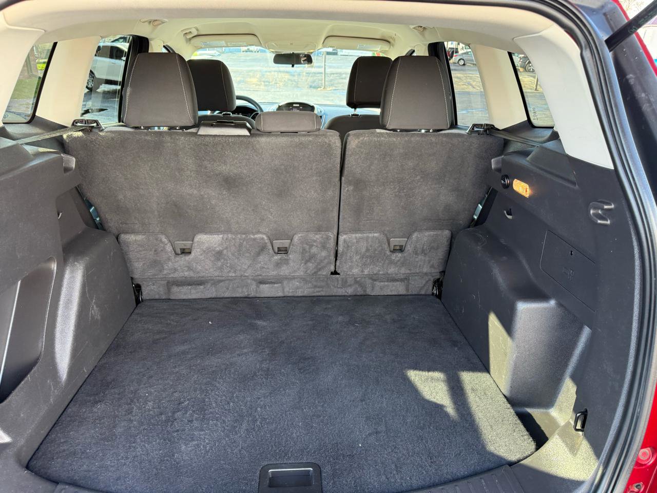 Used 2017 Ford Escape SE image 9