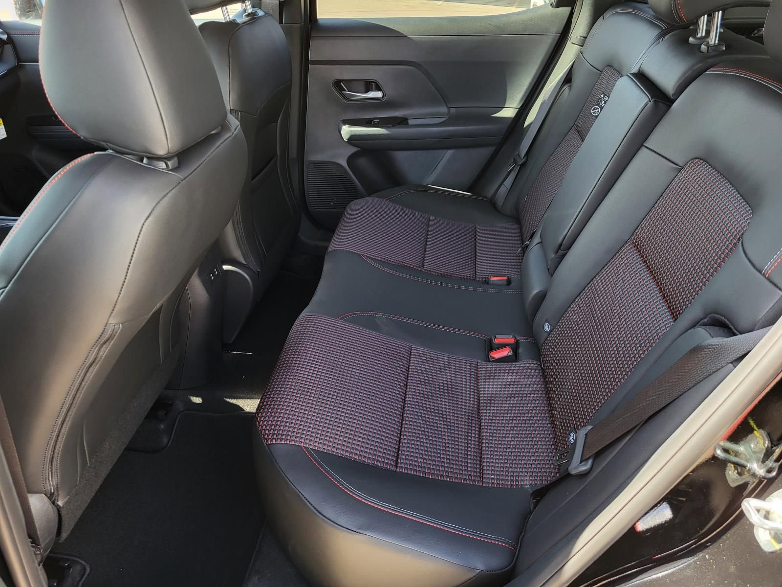 New 2026 Nissan Kicks SR FWD image 16