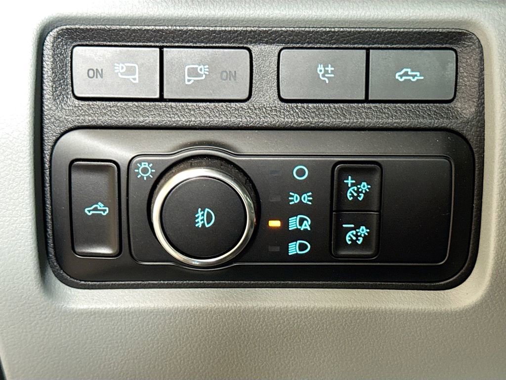 Used 2024 Ford F450 Limited w/ FX4 Off-Road Package AWD/4WD image 12