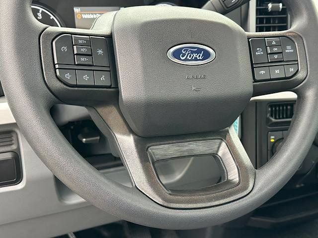 New 2026 Ford F550 4x4 Regular Cab Super Duty image 16