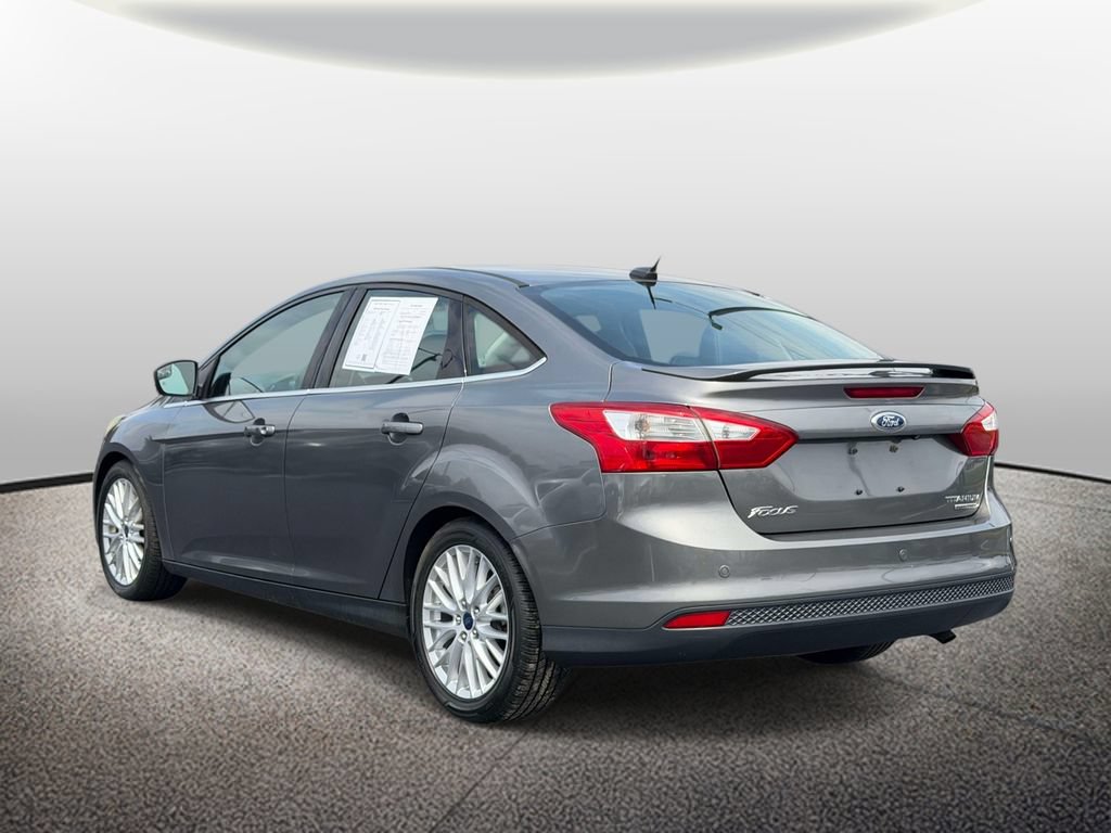 Used 2014 Ford Focus Titanium FWD image 6