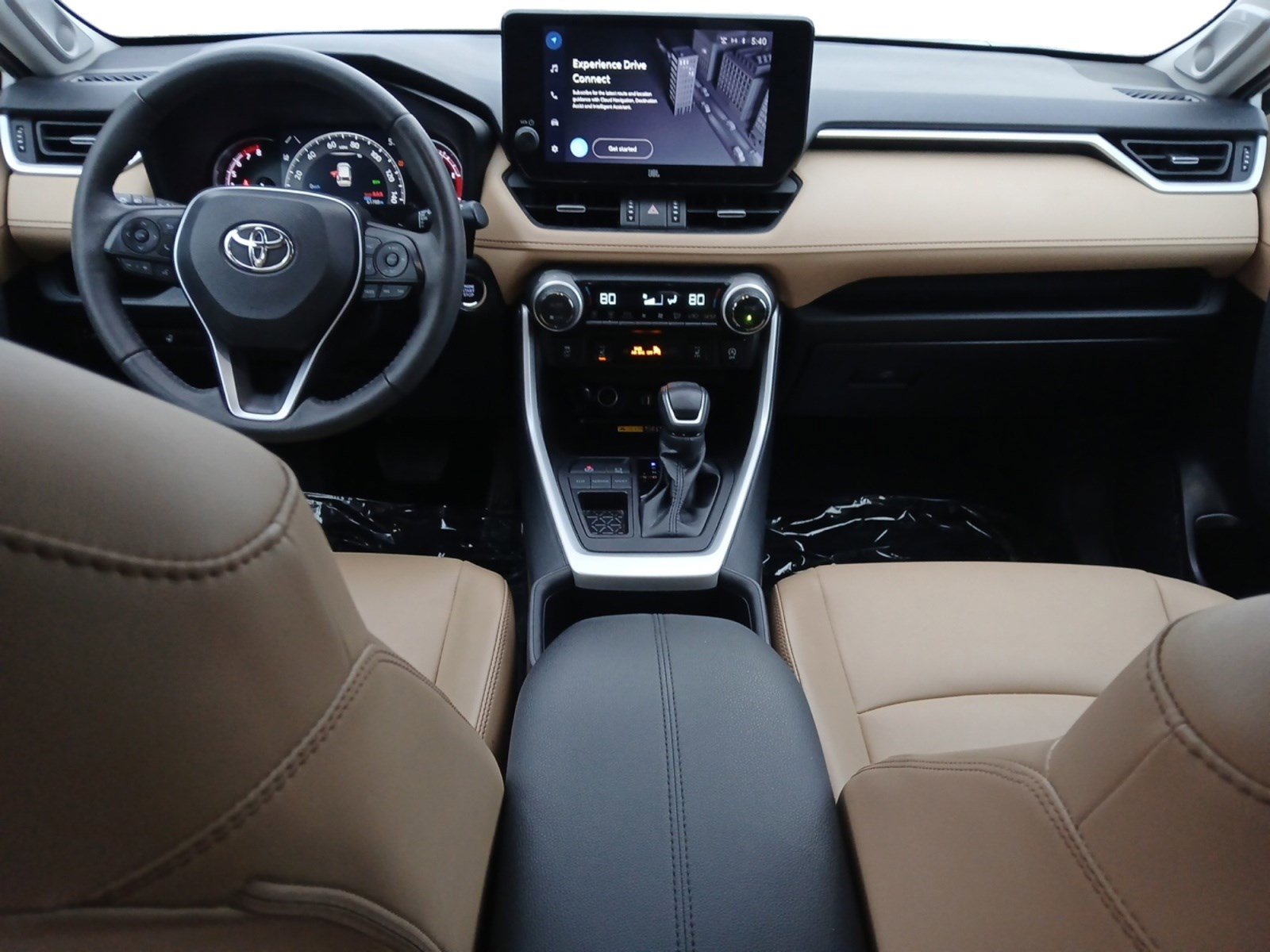 Used 2023 Toyota RAV4 XLE Premium image 10