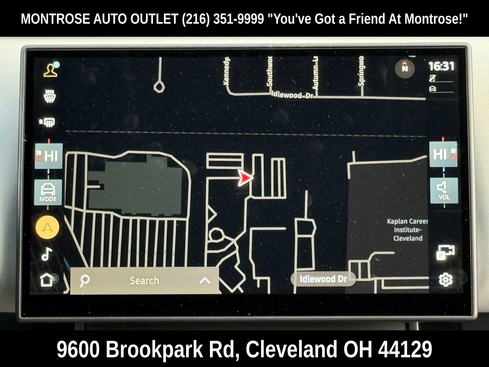 New 2026 Land Rover Range Rover Velar Dynamic SE image 19