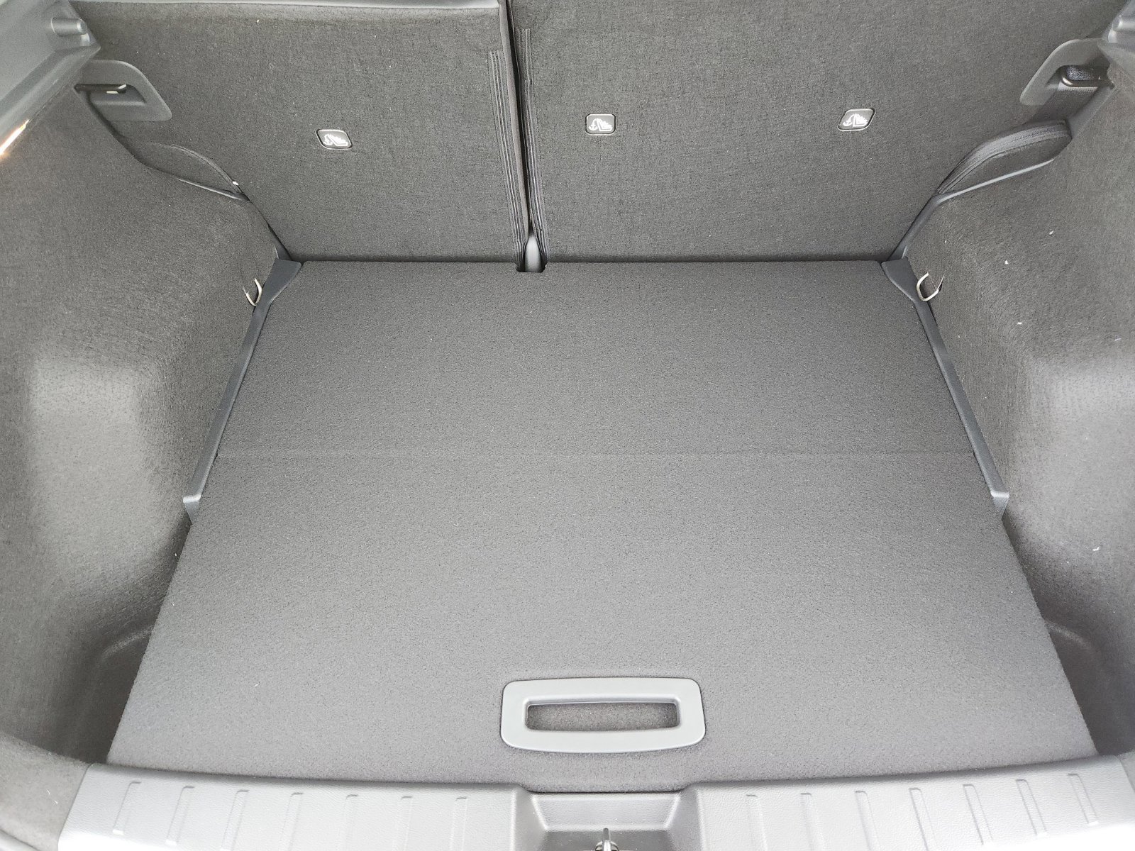 New 2026 Nissan Kicks SR w/ Cold Weather Package FWD image 26