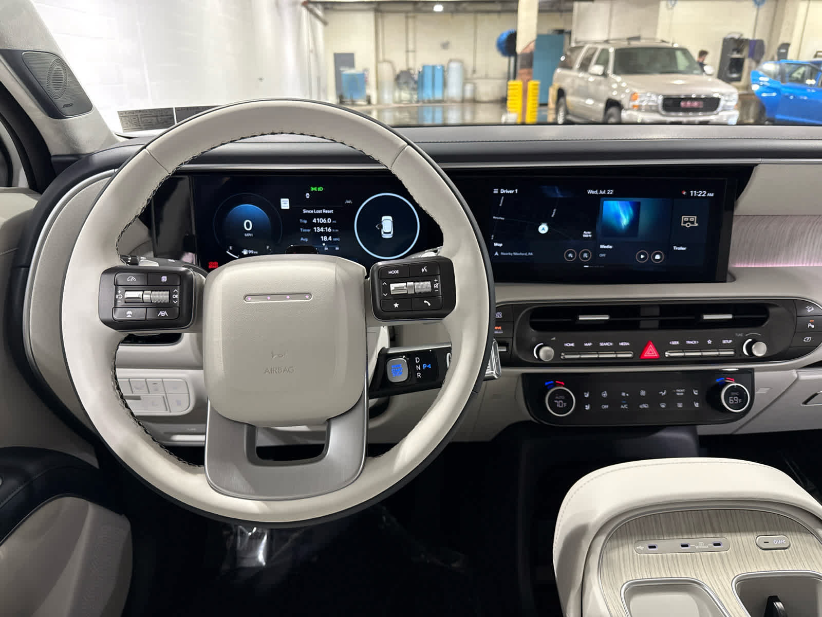 Used 2026 Hyundai Palisade Calligraphy AWD/4WD image 3
