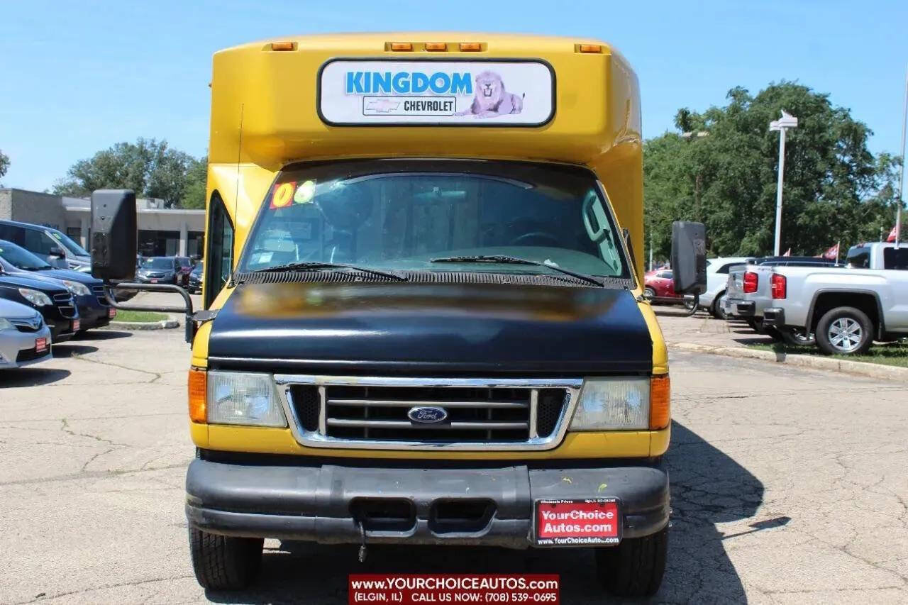 Used 2006 Ford E-450 and Econoline 450 RWD image 2