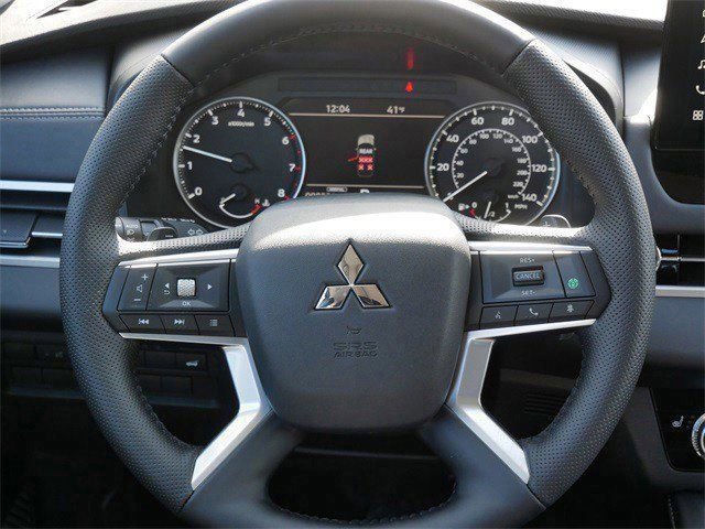 New 2026 Mitsubishi Outlander Trail Edition image 8