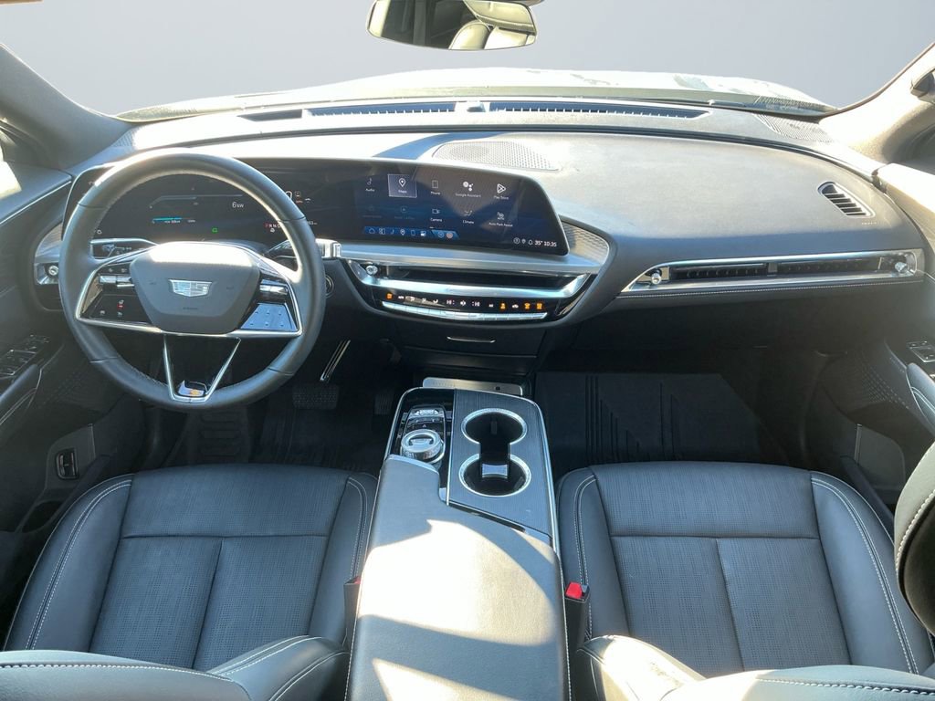 Used 2024 Cadillac Lyriq Sport image 12