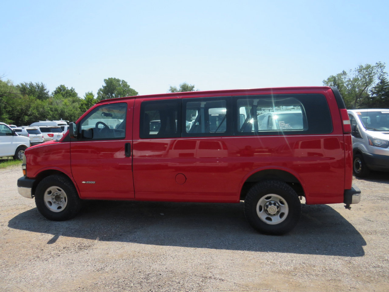Used 2003 Chevrolet Express 2500 Passenger w/ LS Preferred Equipment Group image 19