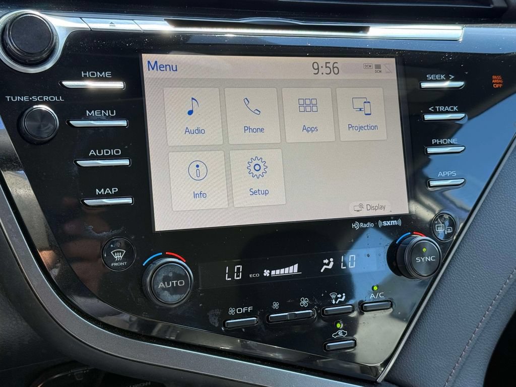 Used 2020 Toyota Camry XLE FWD image 16