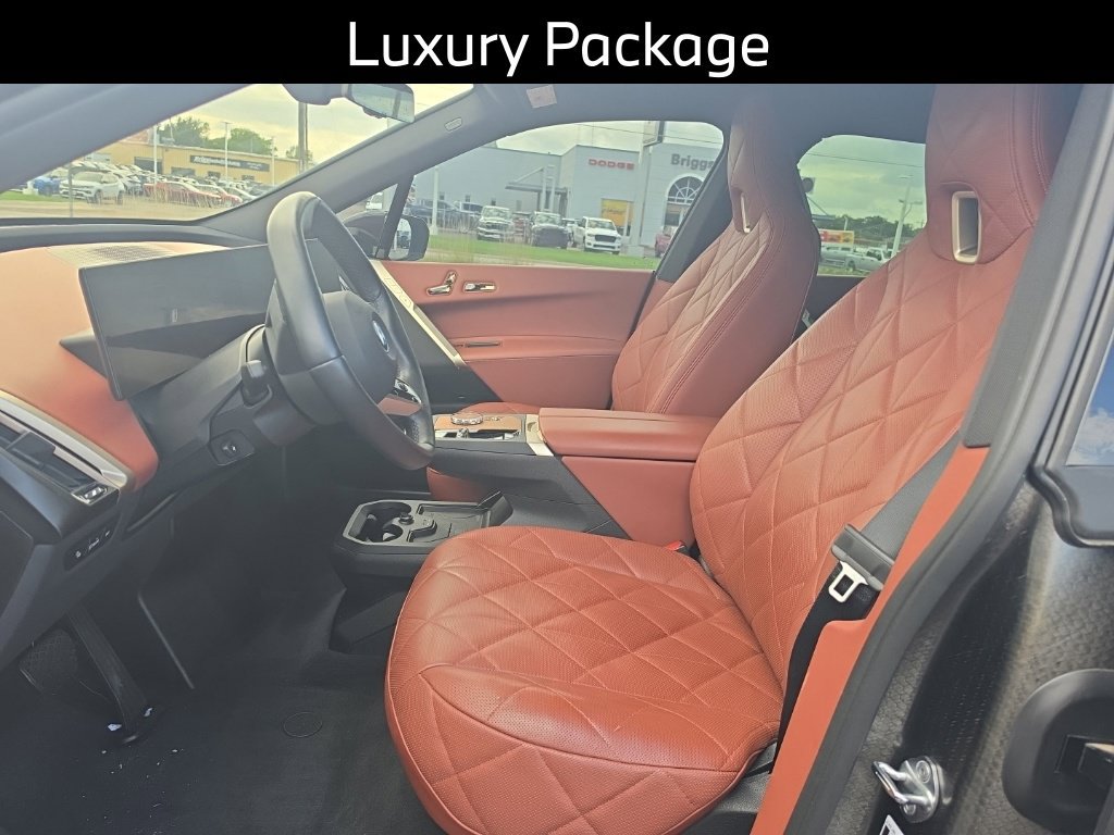 Certified 2024 BMW iX xDrive50 w/ Premium Package AWD/4WD image 10