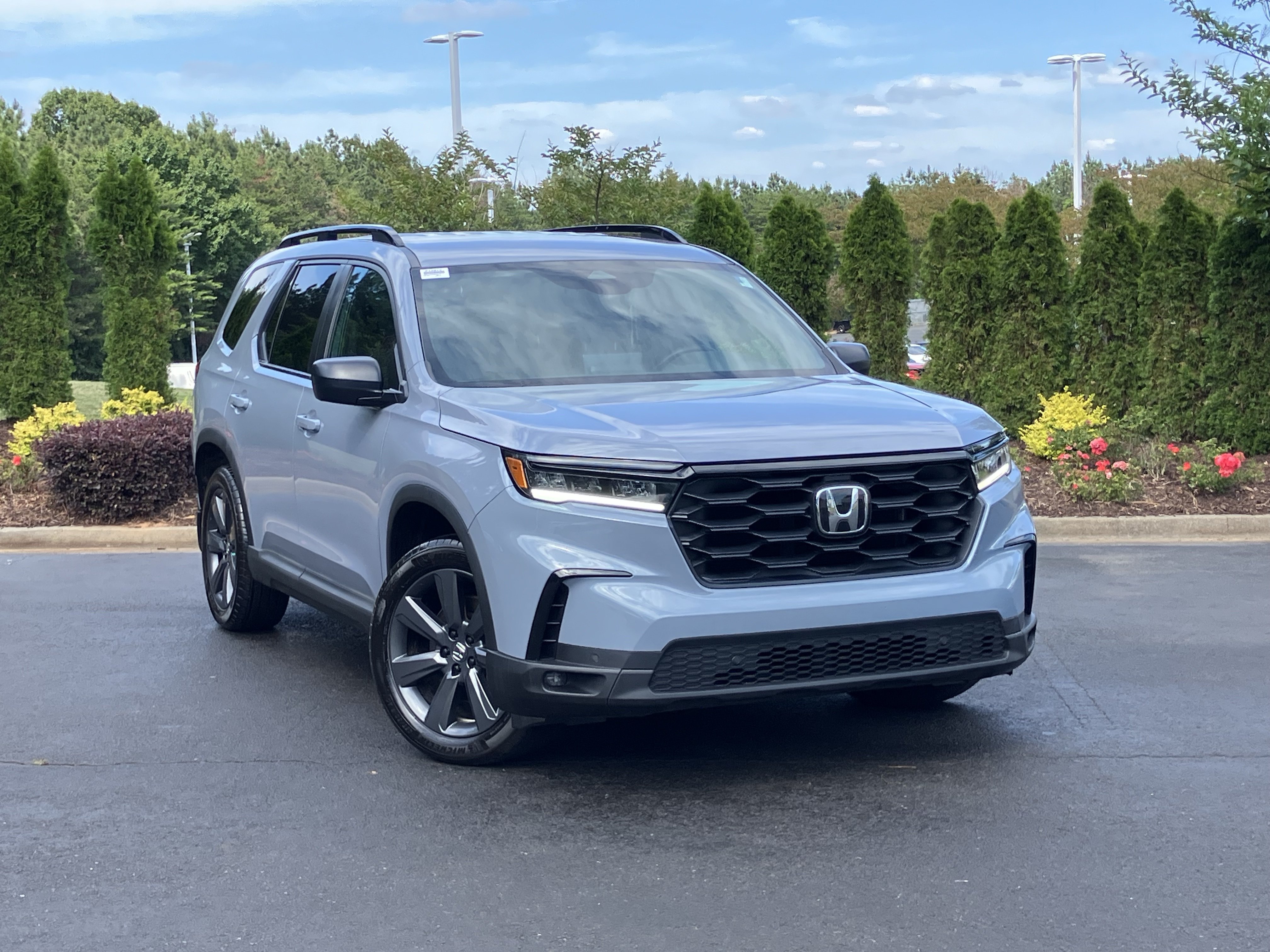 Used 2025 Honda Pilot Sport video 2