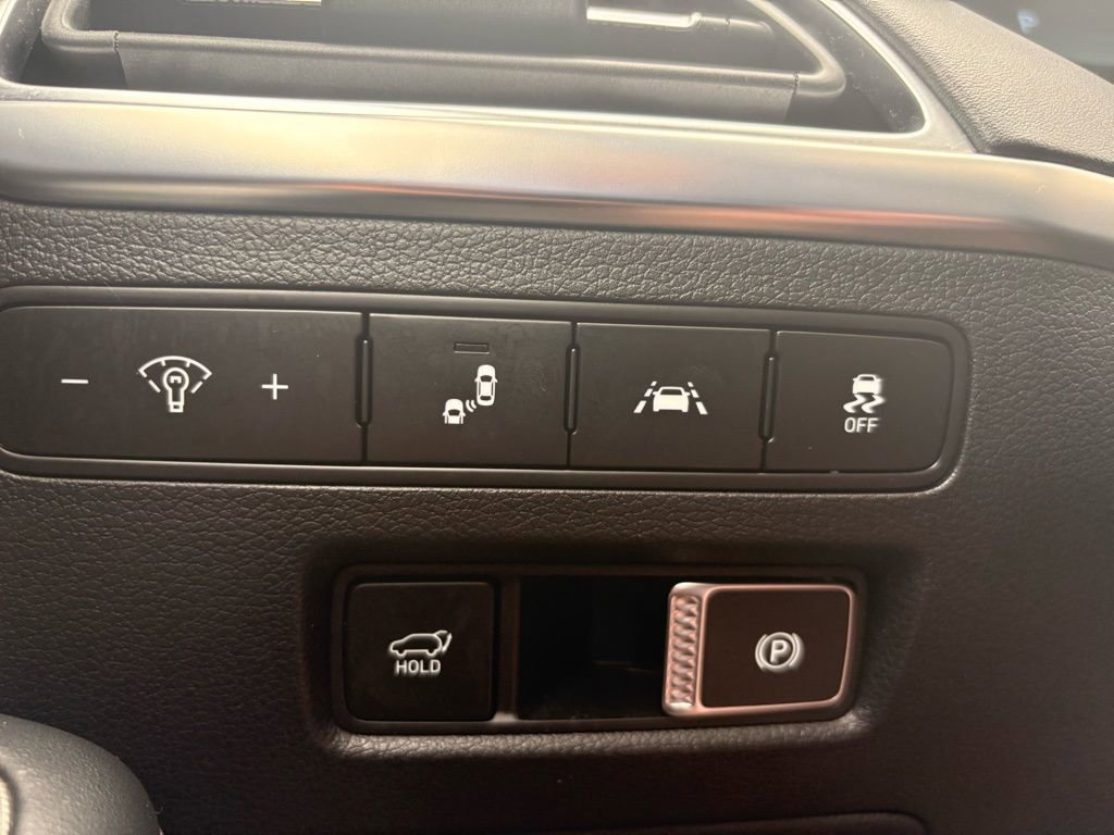 Used 2021 Hyundai Palisade Limited image 24